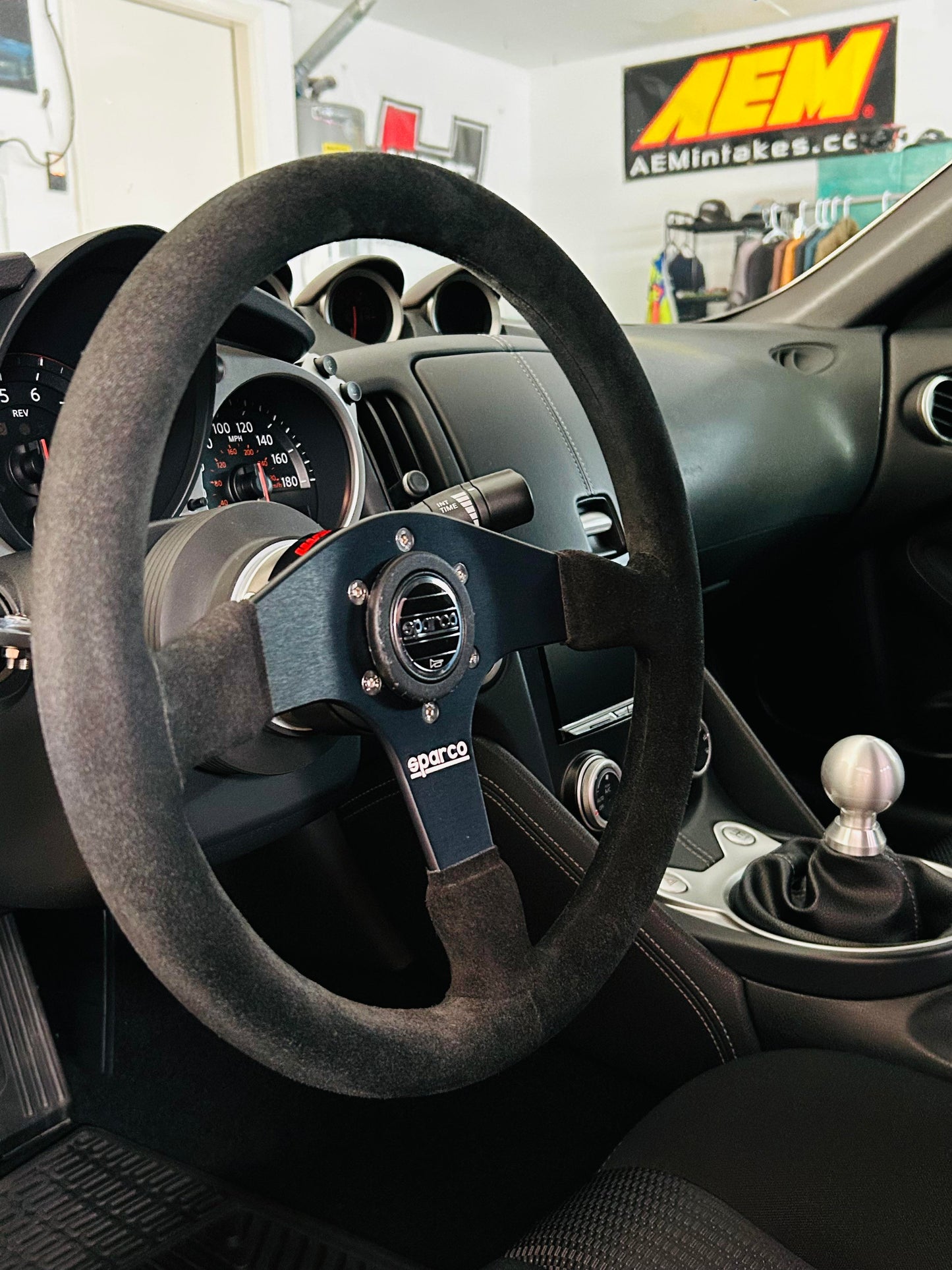 Sparco R375 Steering Wheel 350mm Suede w/ 36mm Dish - Universal | JDMCarboy