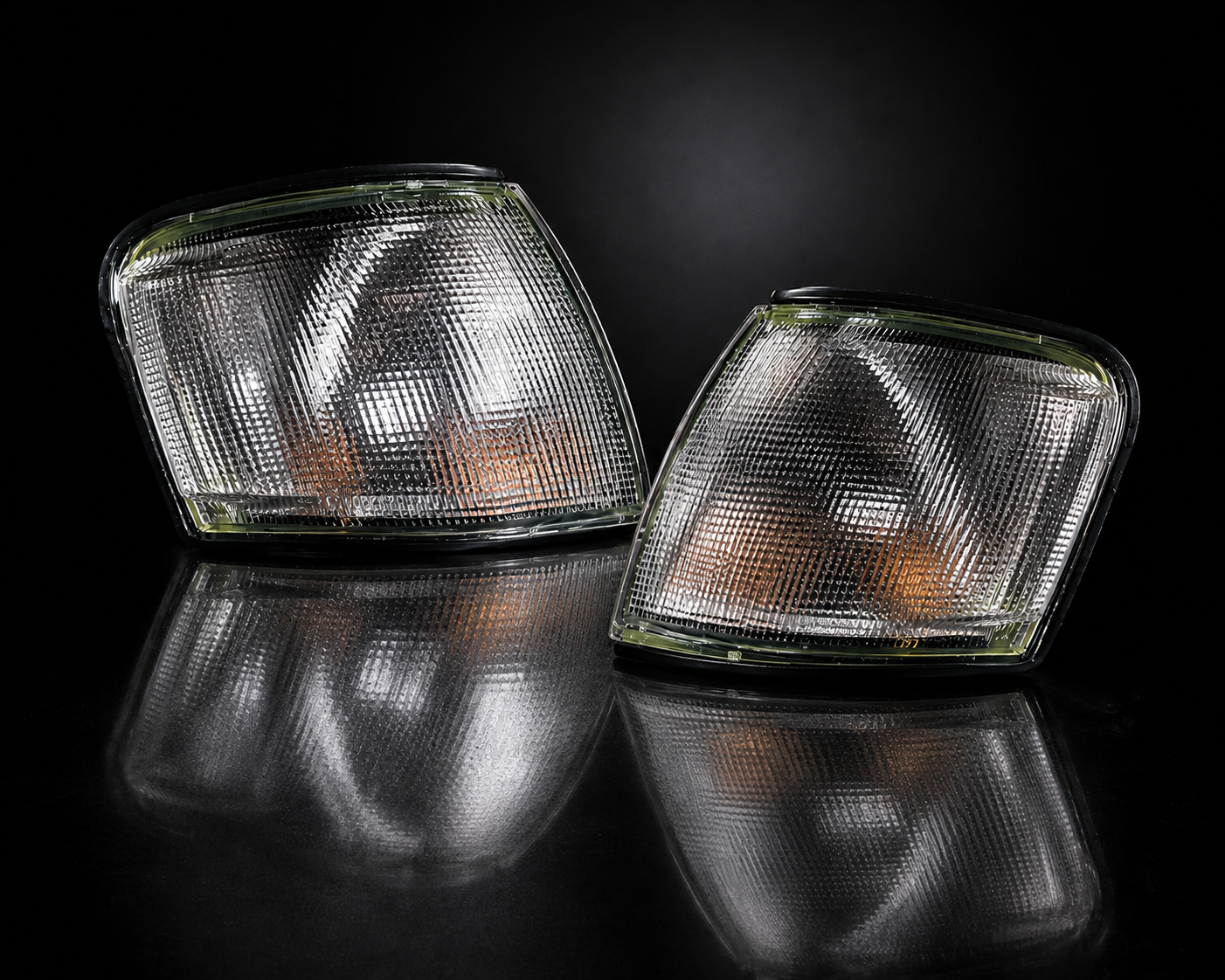 1995-1997 Toyota Tercel APC Clear Corner Lights 40.3130.CL RARE NOS