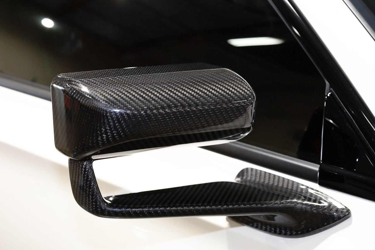 APR GT2 carbon fiber aerodynamic mirrors installed on 2023+ Honda Civic Type R FL5 in Championship White – aggressive front three-quarter view showcasing reduced drag and premium JDM styling