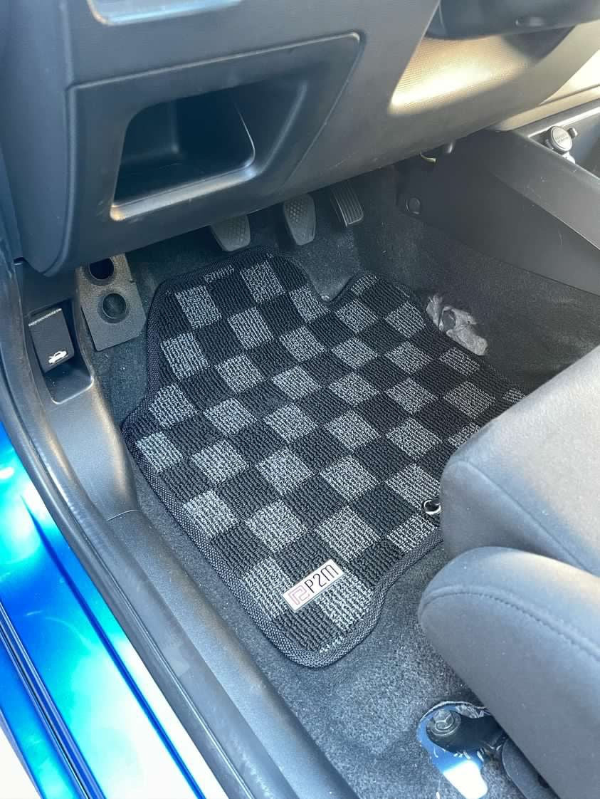 Phase 2 Checkered Custom Fit Floor Mats - Honda Fit GD1/GD3 2001-2008 | JDMCarboy