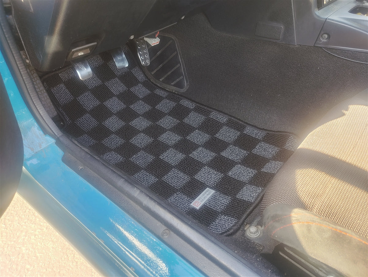 Phase 2 Checkered Custom Fit Floor Mats - Mazda Miata NA (1990-97) / NB (1998-05) | JDMCarboy